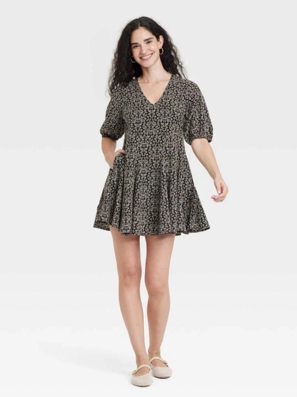 Universal Threads Women's Bell Elbow Sleeve Mini A-Line Dress Small NWT Black